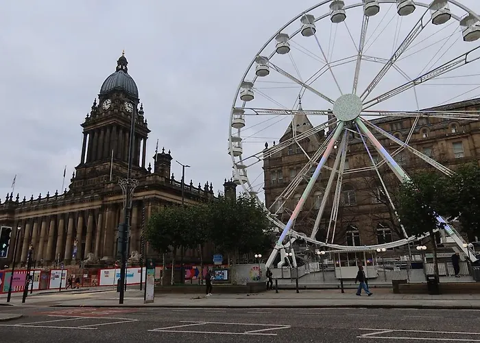 Appartement The Maison - Town Clock Views, 5 Min Walk To Train Station