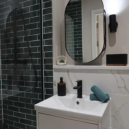 The Maison - Centre Ls1